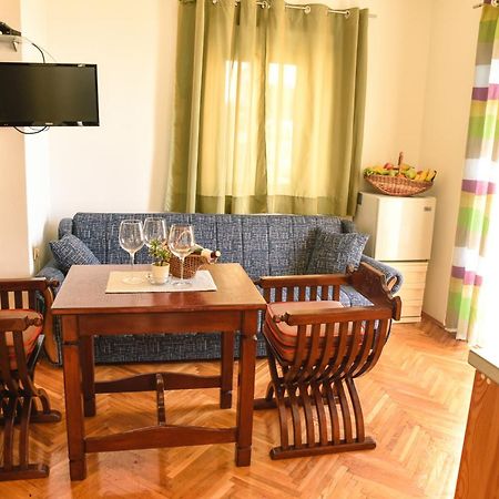 Apartments Susanna Ulcinj Bilik gambar