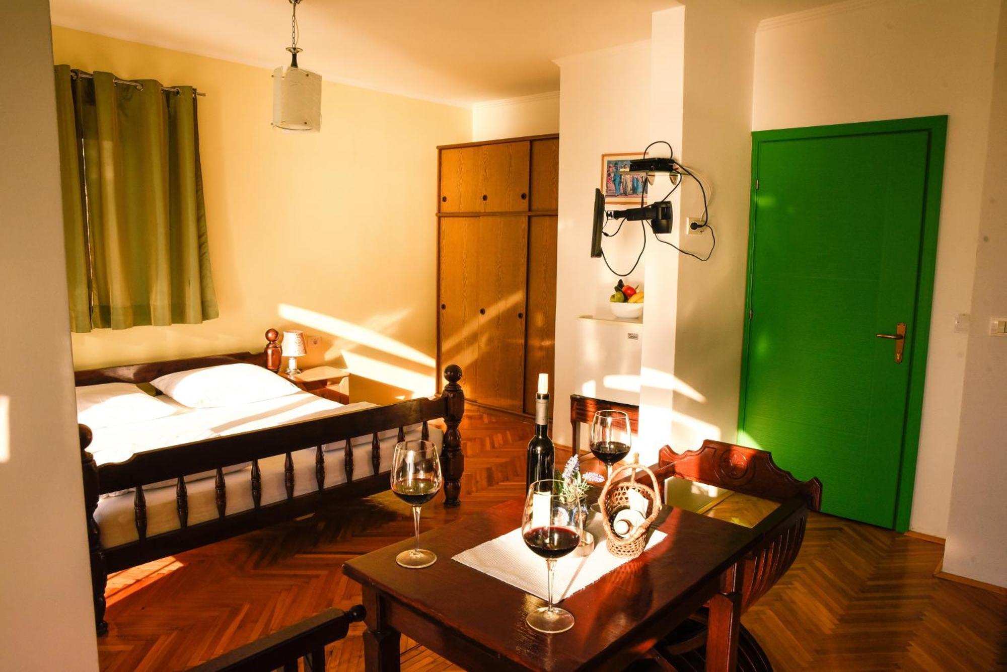 Apartments Susanna Ulcinj Bilik gambar