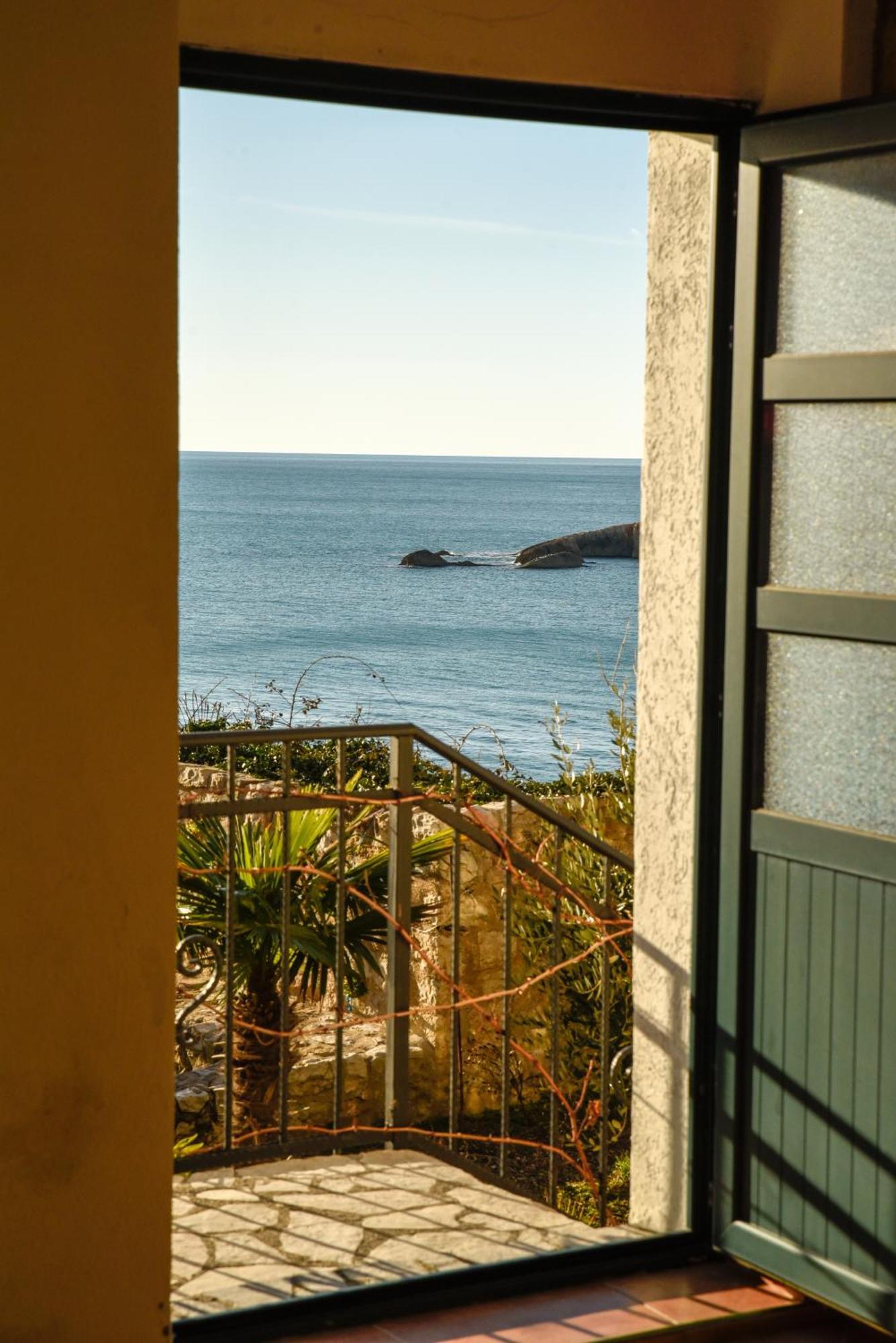 Apartments Susanna Ulcinj Bilik gambar